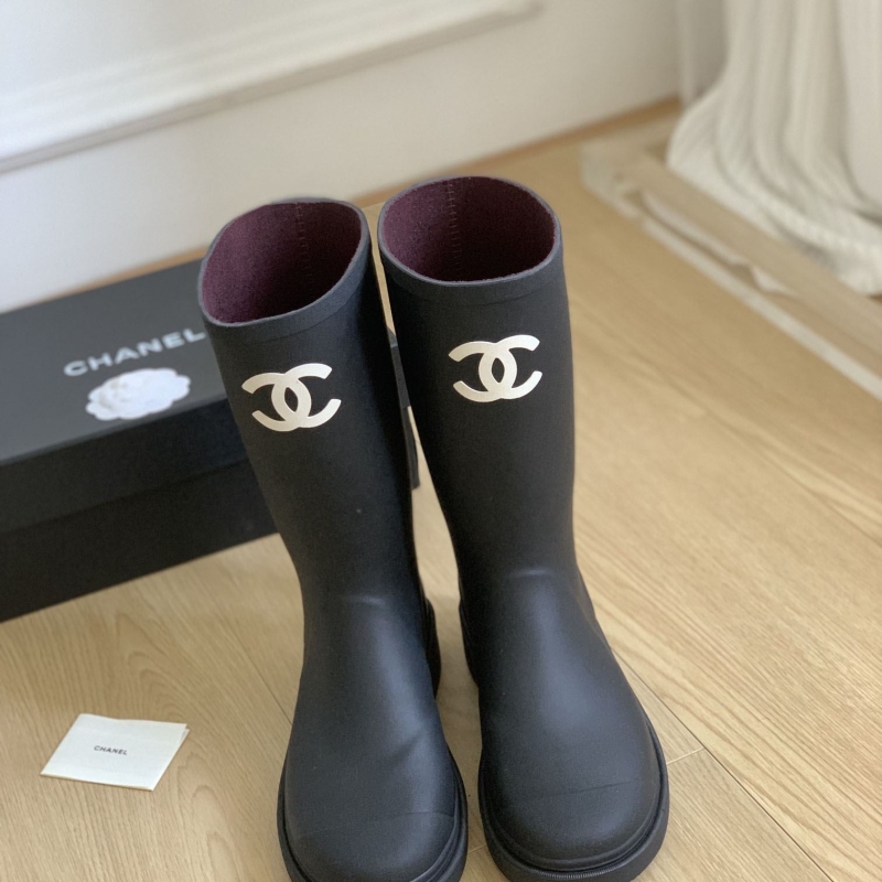 Ch**el boots
